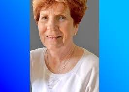 Dian Lee's Instagram, Twitter & Facebook