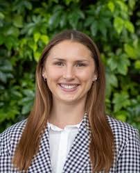 Lauren Benitez's Instagram, Twitter & Facebook