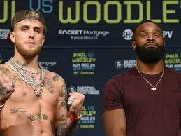 During fight week, mayweather publicly invited woodley to train with him. 04oa Gg34wfbim