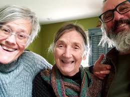 We were thrilled to have our long time pal Dorothy personally deliver her  world famous socks this year! If you have a pair or 2 or 6 you know what  I'm talking