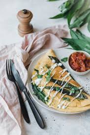 Veganes Omelette Mit Kichererbsenmehl Barlauch Eat This Foodblog Vegane Rezepte Stories Rezept Kichererbsenmehl Omelette Fruhlingsrezepte