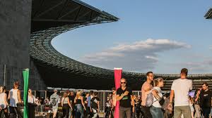 Music genres include but are not limited to alternative rock, heavy metal, punk rock, hip hop, and electronic music. Lollapalooza Berlin 2020 Offiziell Abgesagt Termin Fur 2021 Bekannt Gegeben