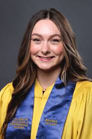 C O M M E N C E M E N T S P R I N G 2 0 2 3