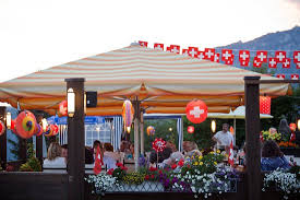 Phosphoreszenz und fluoreszenz sind beides formen der lumineszenz (kaltes leuchten). Sonnenterrasse Mit 1 August Dekoration Picture Of Restaurant Arvenbuel Amden Tripadvisor