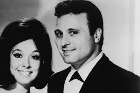 Rosa Underwood's Instagram, Twitter & Facebook