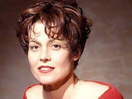 Sigourney Weaver Sigourney Weaver Sigourney Sigourney Weaver Young