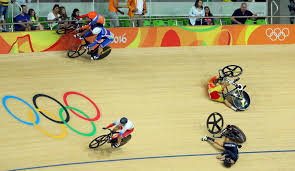 Vrouwenthrillers, saskia noort, simone vd vlugt, tess gerritsen, thrillers, corine hartman, suzanne vermeer, crimezone, linda jansma, esther verhoef Dutch Rider Laurine Van Riessen Rides The Banking In The Women S Keirin At The Rio Olympics Imgur