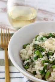 White Wine Risotto With Peas And Asparagus Pairs Well With White Wine Risotto Risotto Recipes Risotto