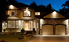 Siding, sheathing on building exteriors. A Dozen Popular Exterior Siding Choices