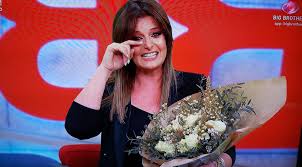 Maria botelho moniz lançou duras críticas ao socialite e considerou o vídeo «perfeitamente ofensivo». Maria Botelho Moniz Diz Adeus Ao Big Brother Em Lagrimas Maria Pt