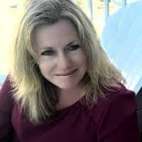 Lisa Rousseau's Instagram, Twitter & Facebook