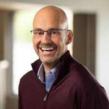 Michael Crafton's Instagram, Twitter & Facebook