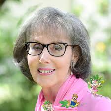 Diana Hutchins Angulo, Western Witness to Chinese History, Dies at 98