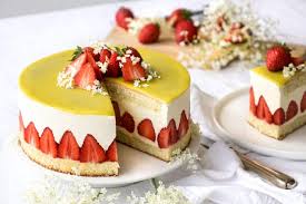 Fraisier Traditionnel Empreinte Sucree Recette Fraisier Recettes De Fraises Gateau A La Fraise