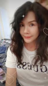 ReturnLegacy 老妖教你点变靓- 伙伴@Joan Ho  开心的分享我手敏感问题已经困扰我很久了，从还没结婚到结婚生子，时好时坏的。生了第二个孩子后，皮肤越来越敏感，还越来越严重。尝试了很多方法，看了西医看中医，效果都是不佳。😞😞  经上线推荐我开始服用