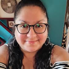 Will legacy diamond members lose preferred parking at Six Flags next season?