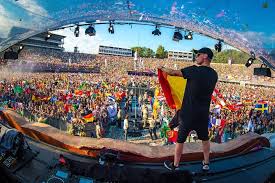 Dimitri vegas & like mike. Coone Releases Tomorrowland Video For Madness 2 0 An Upgrade To The Original With Dimitri Vegas Like Mike And Lil Jon Dancing Astronaut