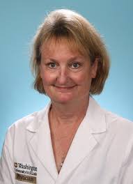 Holly Comer's Instagram, Twitter & Facebook