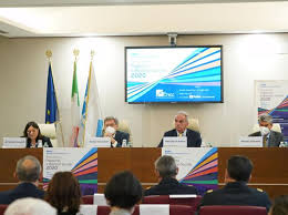 Pierluigi di palma, avvocato dello stato e già direttore generale dell'enac dal 1998 al 2003, ha ricoperto più volte l'incarico di consigliere giuridico per diversi ministeri ed enti locali. M6hoesqjtslg2m