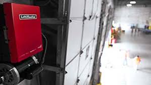 Our company undertakes the installation of hydraulic elevators by proposing them as a simple and reliable solution for small or large loads up to 8 stops (up to 22 m) and speeds up to 0.80 m / s at easy lift elevators. Products Easyliftdoors Com