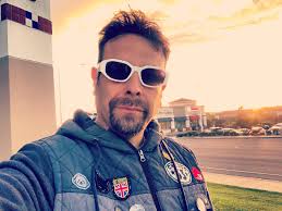 Leo Limas's Instagram, Twitter & Facebook