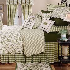 Thehomedecoratingshop.com provides the latest design furniture information. Williamsburg Devon Moss Full Queen Quilt By Williamsburgbedding The Home Decorating Company Comforter Sets Home Decor Decor