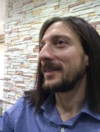 Karadeniz müziğinin güçlü sesi kazım koyuncu, aramızdan ayrılalı tam 10 yıl oldu. Kazim Koyuncu Nun Hayatini Konu Alan Yagmur Kiyamet Cicegi Nde Karadenizli Sanatciyi Canlandiran Engin Hepileri Ht Magazin E Konustu