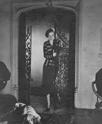 Actress Iris Ashley 1934 1930s 30s Actress Animals Ashley Dogs Fashion History Iris Photos Vintage 2020