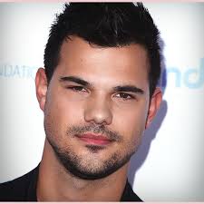 Taylor Lautner (@taylordlautner) no Meadd: “❝. @Taylorlautner ›› Goldie's  love for kids ❝┃Taylor Daniel Lautner ♡FANPAGE oficial ⨳ WELCOME┃❞ ! ↘ '  Navegue: ‹ ı(face)ı • ı(...“