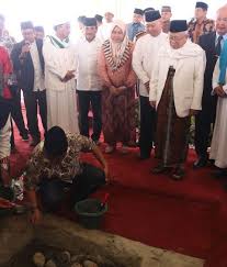 المسجد الاقصى uzoqdagi masjid) — falastin davlati hududidagi quddus shahrida joylashgan masjid, qad. Pembangunan Masjid Al Hasanah Wali Kota Medan Jumlah Masjid Di Medan Lebih Dari 1300