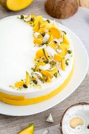 Entremets Exotique Sans Gluten Compose D Un Moelleux A La Pistache D Un Croustillant A La Pistache D Un Crem Gateau Mangue Dessert Mangue Gateaux Et Desserts