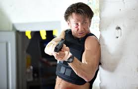 Milland) starring ray milland, mary murphy and ward bond.the story involves a man (milland) who stumbles onto the aftermath of a stagecoach robbery in the arizona desert in which there were no survivors. The Gunman Film 2015 Kritik Trailer Kinos