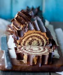 The Most Stunning Christmas Dessert Recipes Ever Huffpost Australia Christmas Food Desserts Yule Log Recipe Desserts