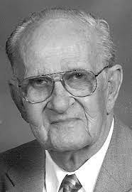 Damon Helsel's Instagram, Twitter & Facebook