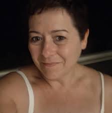 What is the dress code for men at evening restaurants in Mexico?