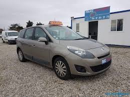 Le dimensioni più ampie non ne alterano lo stile e viaggerai sempre senza preoccupazioni grazie alle tecnologie di punta di cui è dotata. Renault Grand Scenic 7 Places Dci 130cv 2009