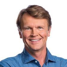 Mark Peek's Instagram, Twitter & Facebook