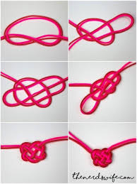 Celtic Heart Knot Friendship Bracelets The Nerd S Wife Celtic Heart Knot Heart Friendship Bracelets Paracord Bracelet Instructions