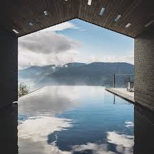 Miramonti Merano Italy South Tyrol Stunning Infinity Pool With Views To The Alps Enjoy This Unique Mountain View In Mer Infinity Pool Hotel Pool Views