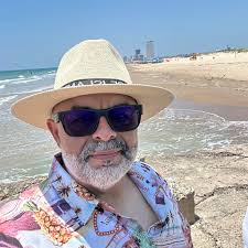 the_vicla_shop pulling up to @lowco_familia Booth Texas Lone Star Rally  with @laidout_luxe the place to be! #harley #harleydavidson #harleylife  #bikelife #rideout #squad #custombike #motorcycle #vicla #custompaint