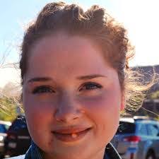 Alyssa Lund's Instagram, Twitter & Facebook