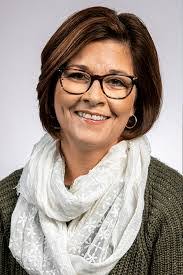 Brenda Cook's Instagram, Twitter & Facebook