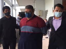 Profesion penolong pegawai perubatan (pembantu perubatan) telah wujud di negara ini lebih dari 230 tahun. Penolong Pegawai Perubatan Tidak Mengaku Terima Suapan