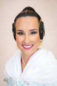 Teresa Corte's Instagram, Twitter & Facebook