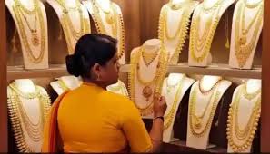For help and advice call us on track the latest gold price per gram online at gold.co.uk via our fast loading precious metal charts. Gold Price Today 12 June 2021 Gold Retailing At Rs 47 900 In Delhi Check Prices In Your City Bullion News Zee News