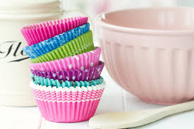 From the smallest to largest units from gallon to cup, there are 2 cups in each pint, 2 pints in a quart and 4 quarts in a gallon. How Many Cups In A Quart Pint Or Gallon Free Printable Chart