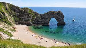 Hilltop View Of Durdle Door Beach In West Lulworth Dorset England Lulworth Cove Best Vacations