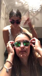 Iona Ross Skinner (@lilhuddyismyblackdaddy)