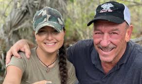 Happy 17th Birthday Sienna! God Bless!** 🤩🥳💞🤩 Swamp Wife Jen Ronnie  Adams from Swamp People www.ourswamplife.com SWAMP PEOPLE