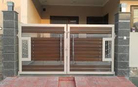 Kumpulan gambar model pintu pagar minimalis terbaru model pintu pagar minimalis a pemasangan sebuah model pagar dari besi pada sebuah rumah yang memiliki gaya minimalis akan menjadi satu langkah awal untuk memberikan fungsi dari pengamanan pada rumah pemilihan model pagar berbahan besi juga kini menjadi alasan utama bagi banyak orang supaya dapat mempunyai pagar rumah yang tampak kokoh dan juga kuat serta tidak akan menguras a 10 Inspirasi Desain Pintu Gerbang Rumah Pilih Klasik Atau Minimalis Rumah123 Com
